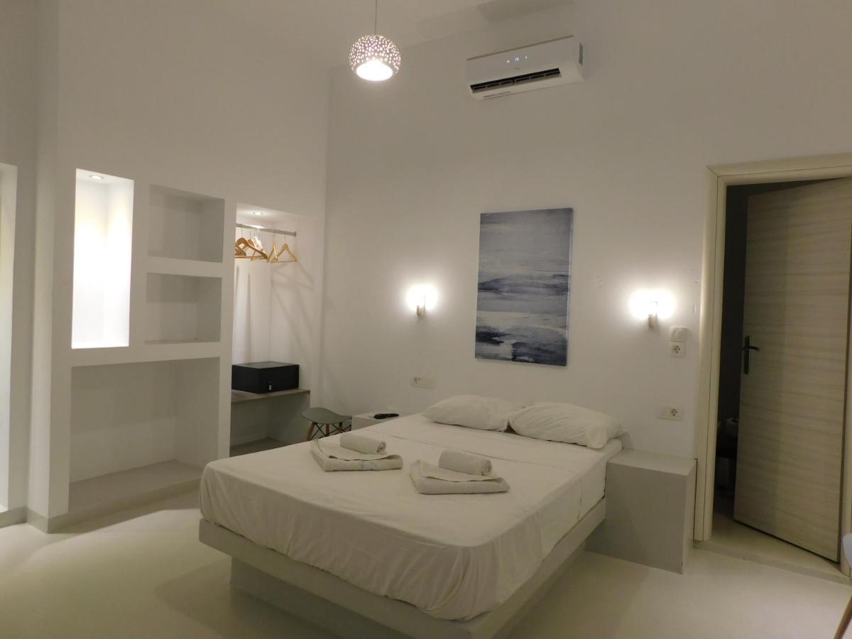Calm Center Rooms Fira (Santorini) Exterior photo