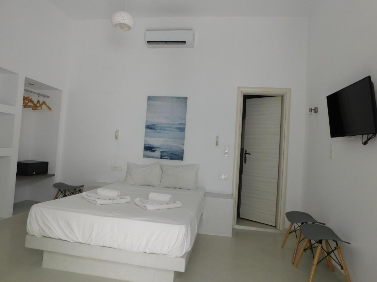 Calm Center Rooms Fira (Santorini) Exterior photo