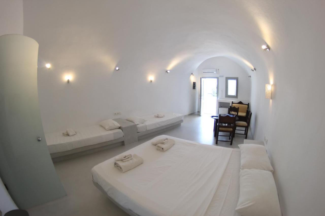 Calm Center Rooms Fira (Santorini) Exterior photo