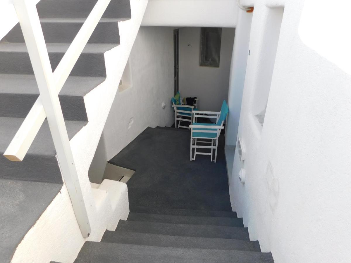 Calm Center Rooms Fira (Santorini) Exterior photo